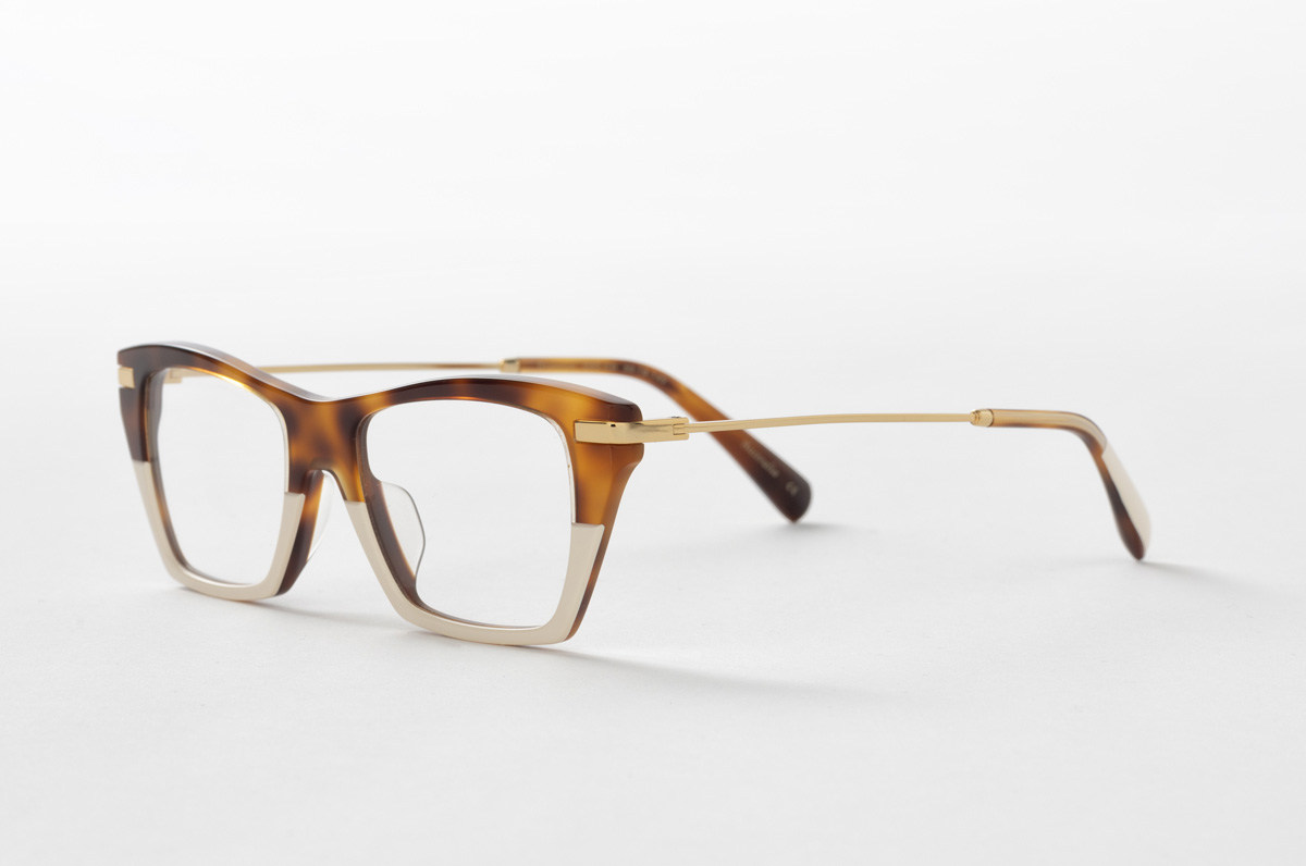 AM-Eyewear-22-M-08