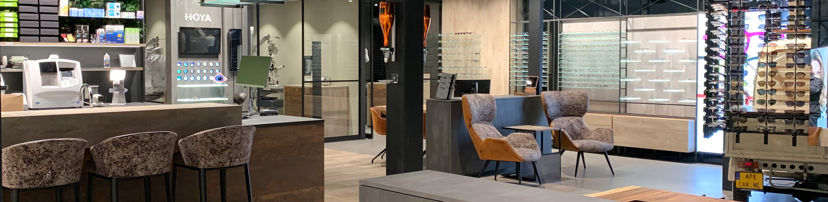 SHAPING A NEW ERA OF EYEWEAR EXPERIENCE