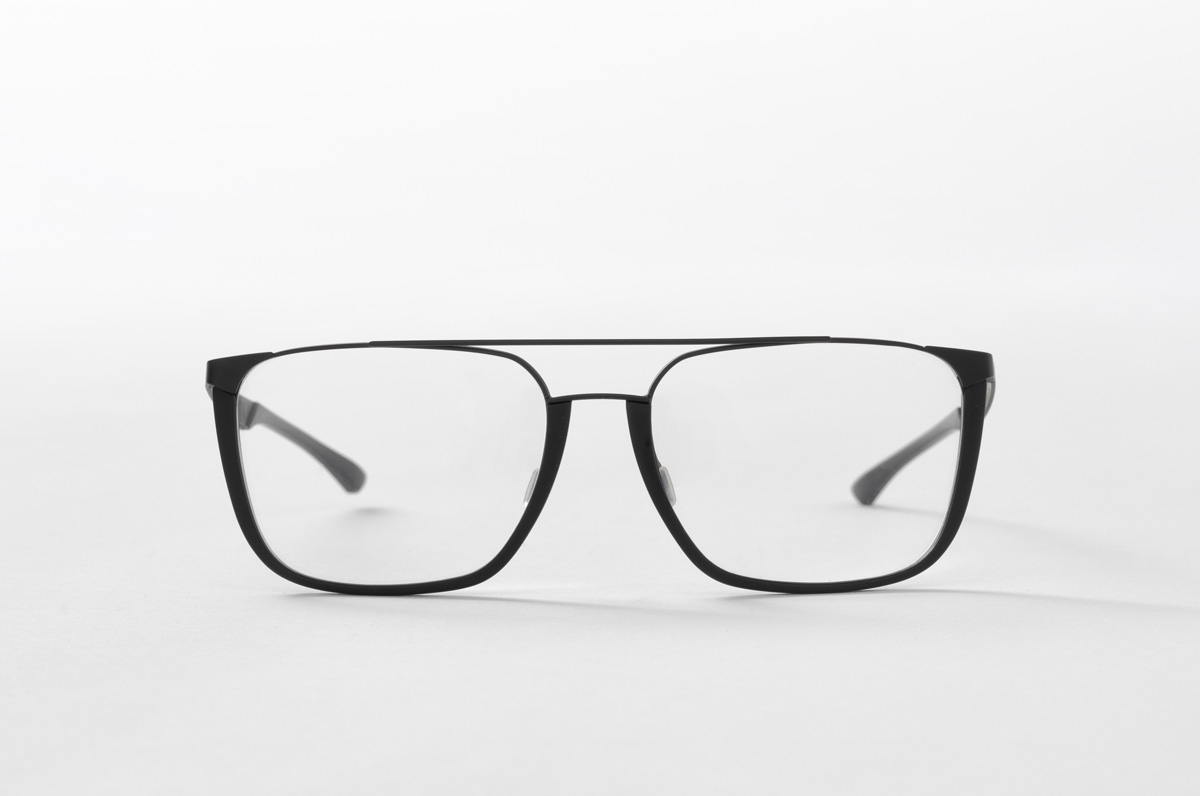 PORSCHE-DESIGN-22-M-02